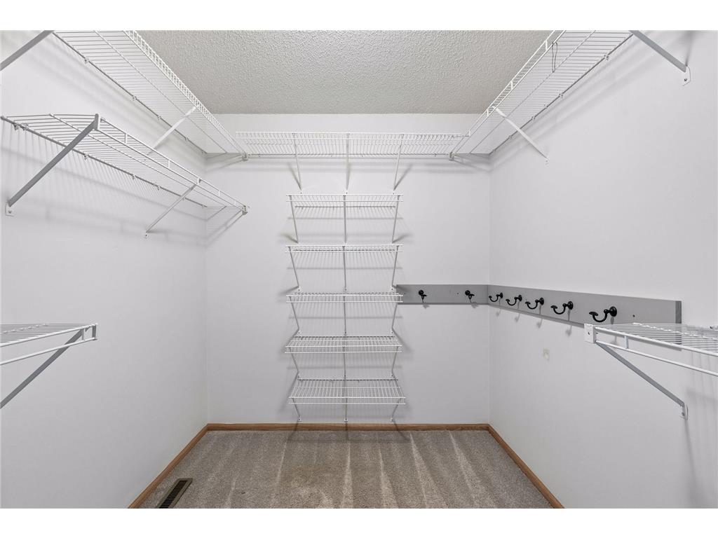 758 Heron Avenue N Oakdale MN 55128 7037300 image22