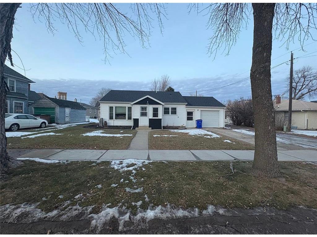 758 Pine Street Dawson MN 56232 7048337 image1