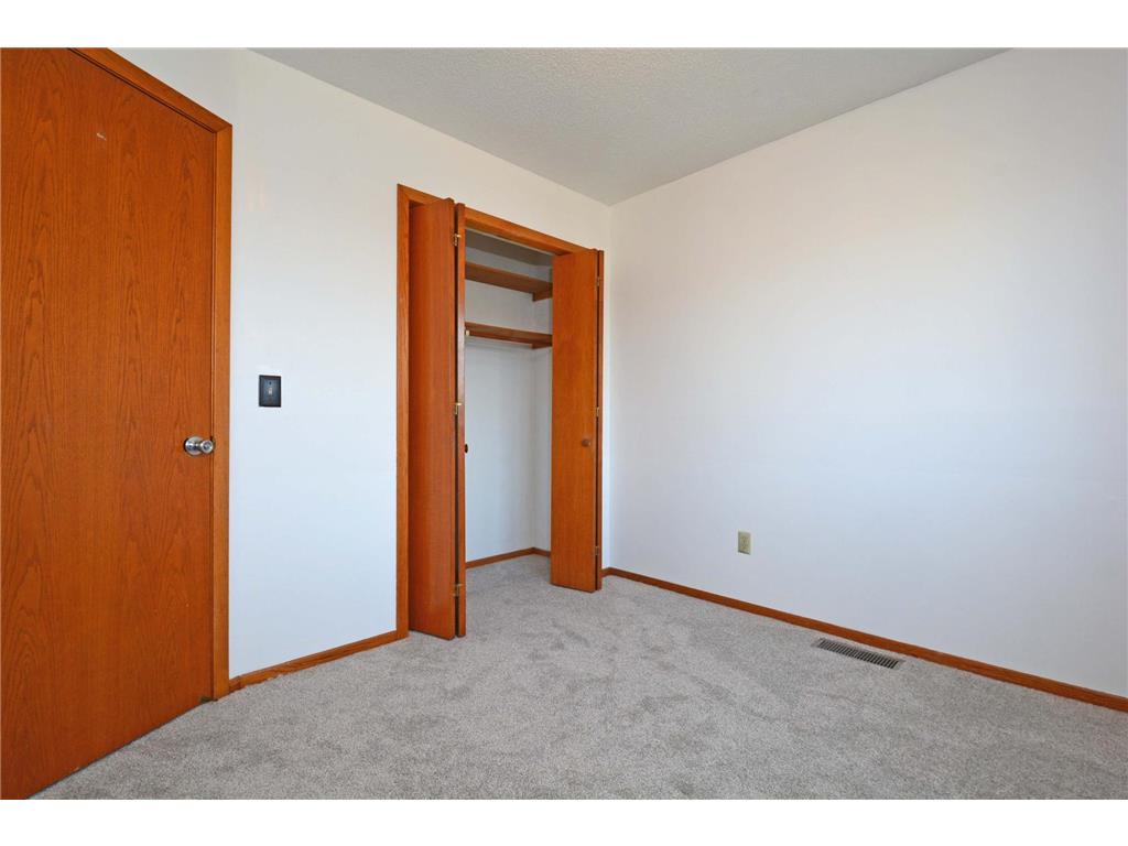 7581 23rd Street N Oakdale MN 55128 7037751 image14