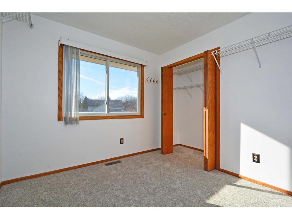7581 23rd Street N Oakdale MN 55128 7037751 image15