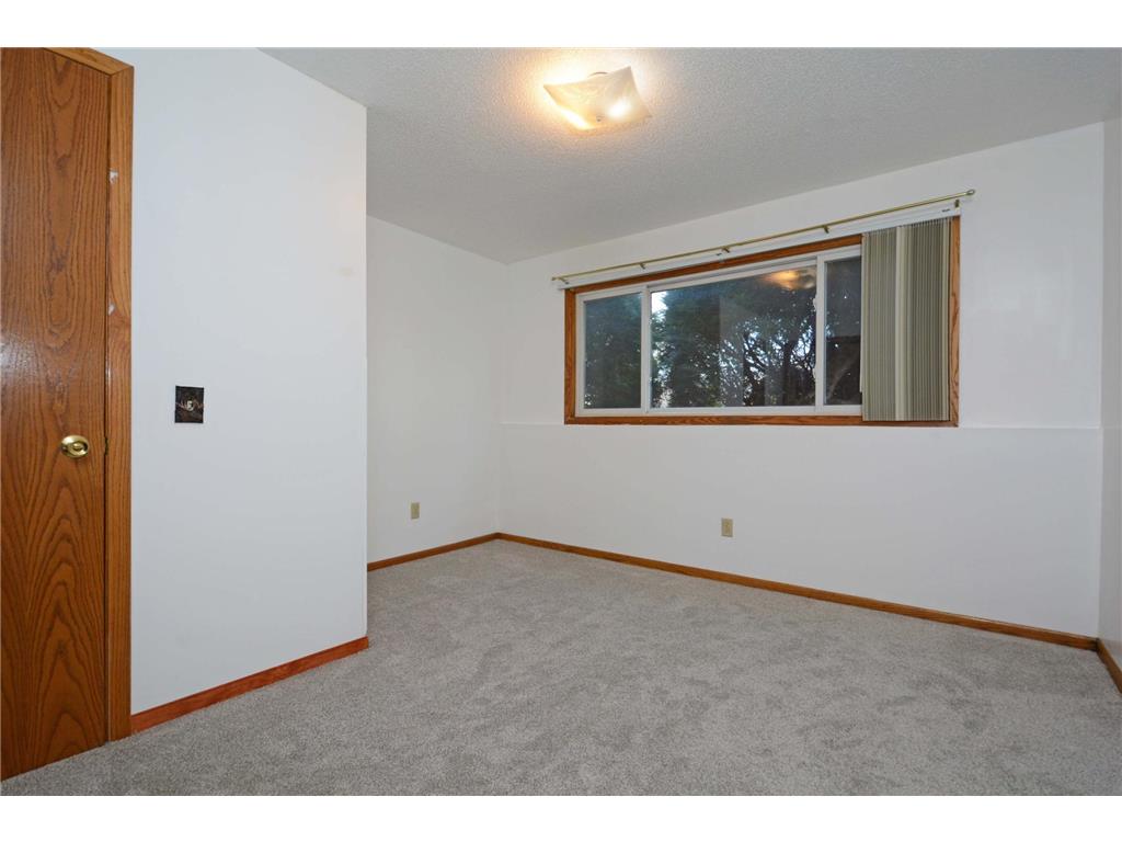 7581 23rd Street N Oakdale MN 55128 7037751 image20
