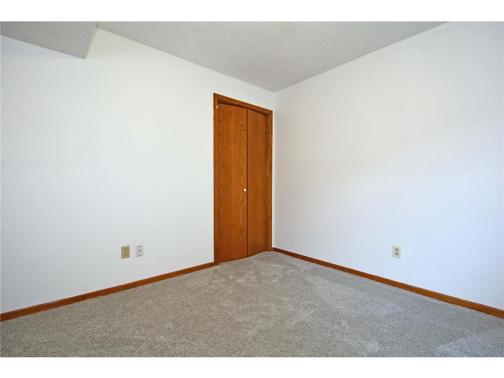 7581 23rd Street N Oakdale MN 55128 7037751 image23