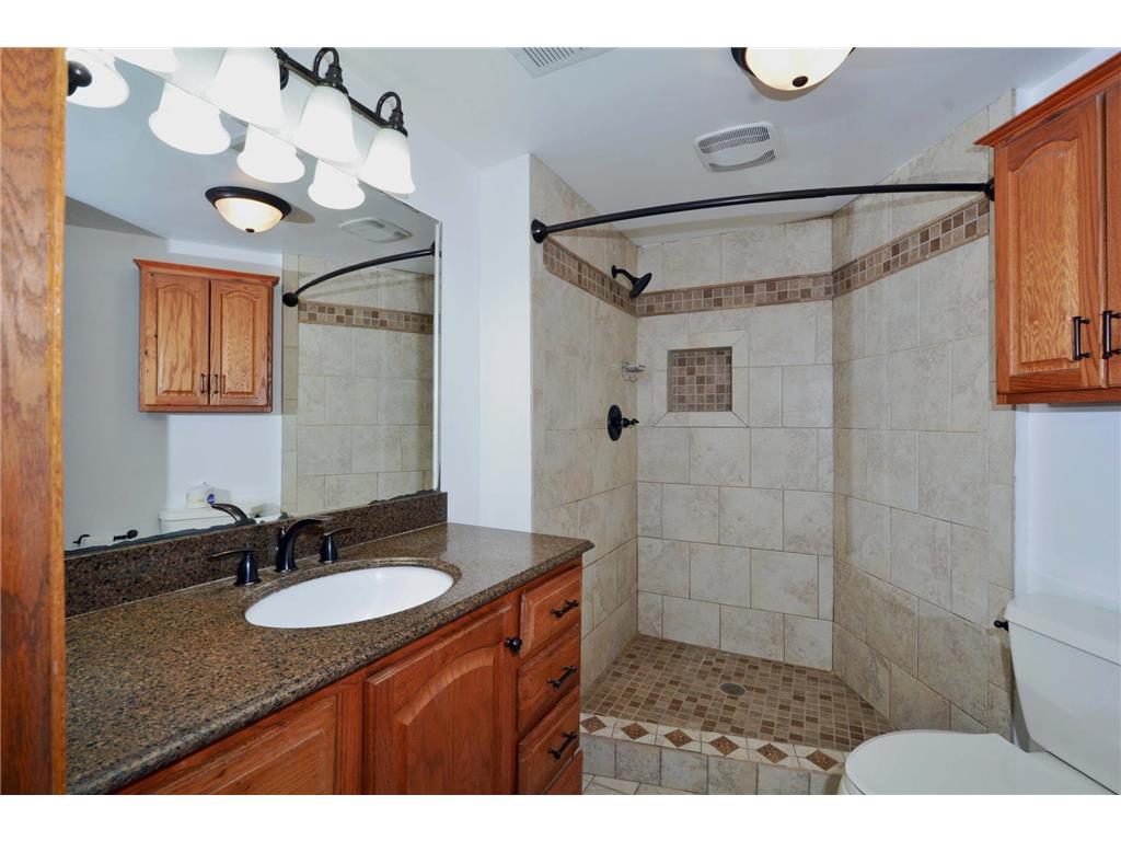 7581 23rd Street N Oakdale MN 55128 7037751 image25