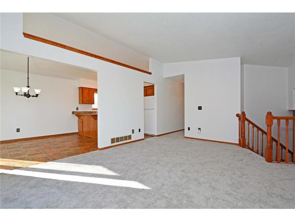 7581 23rd Street N Oakdale MN 55128 7037751 image3