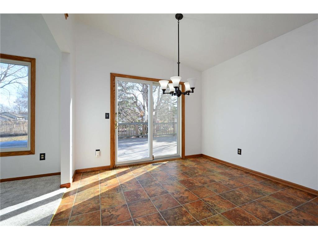 7581 23rd Street N Oakdale MN 55128 7037751 image5