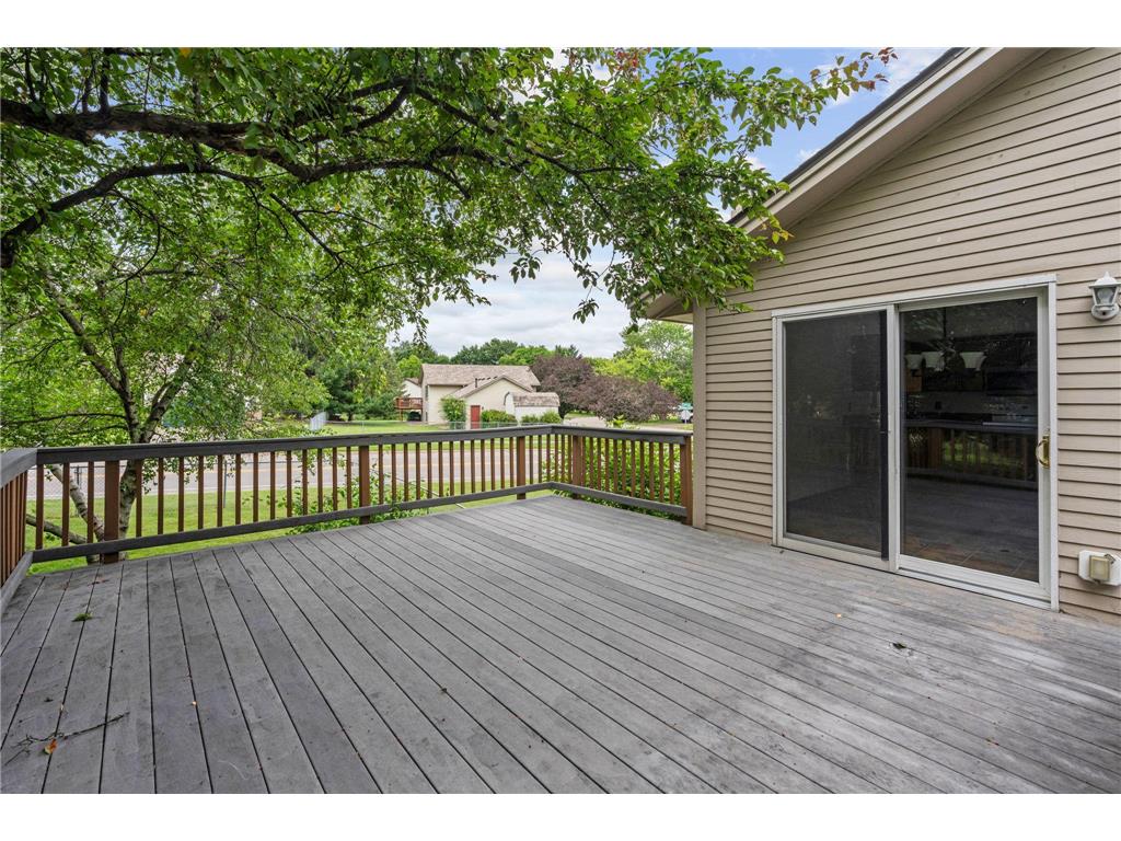7581 23rd Street N Oakdale MN 55128 7100369 image23