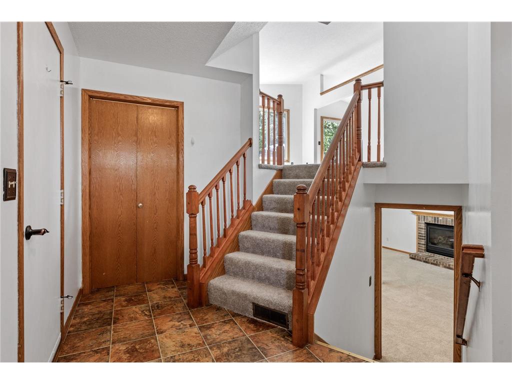 7581 23rd Street N Oakdale MN 55128 7100369 image3