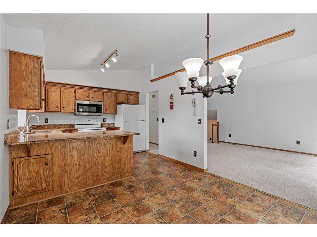 7581 23rd Street N Oakdale MN 55128 7100369 image7
