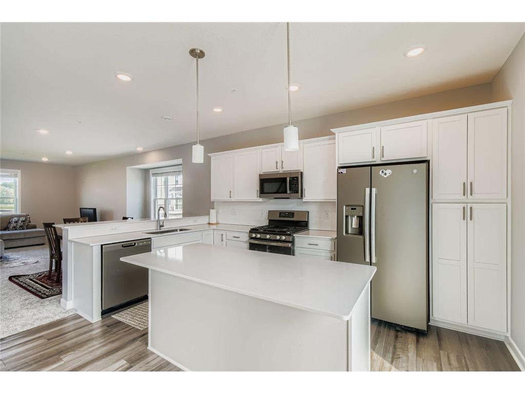 7582 38th Street N Oakdale MN 55128 7097505 image12