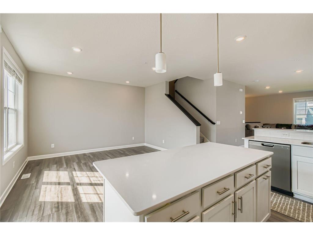 7582 38th Street N Oakdale MN 55128 7097505 image14