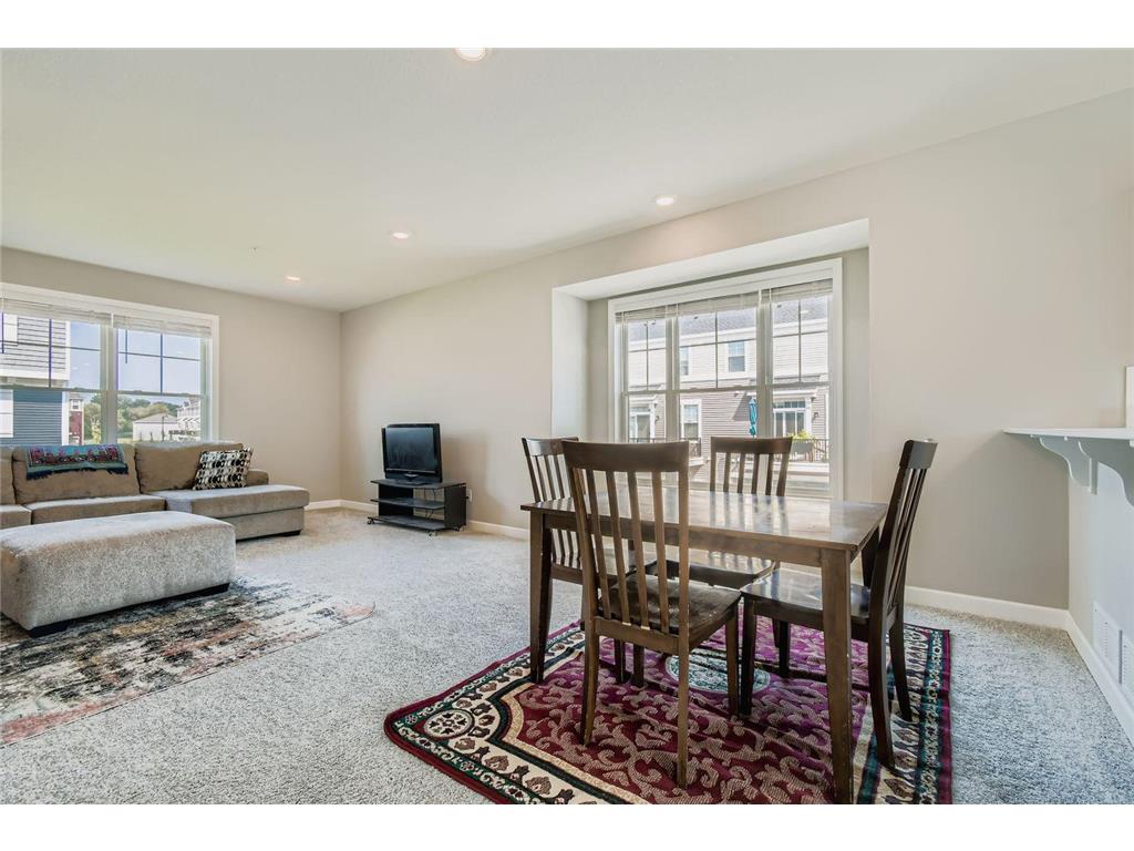 7582 38th Street N Oakdale MN 55128 7097505 image9