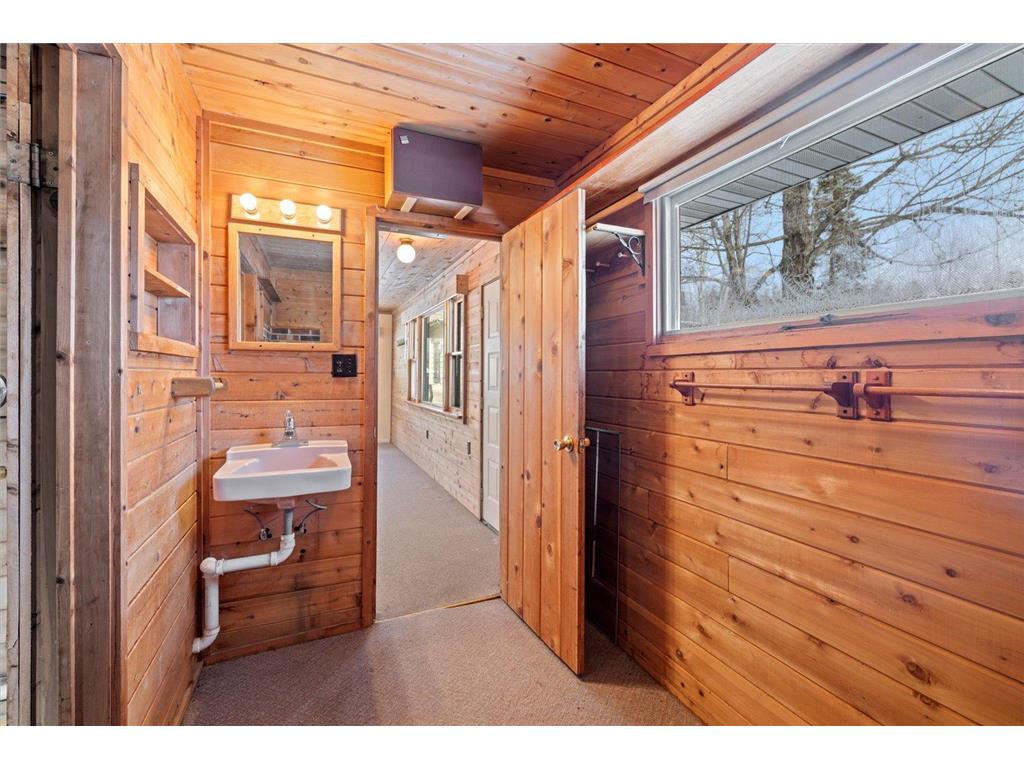 7582 Green Rock Road Side Lake MN 55781 - Sturgeon 7027773 image45