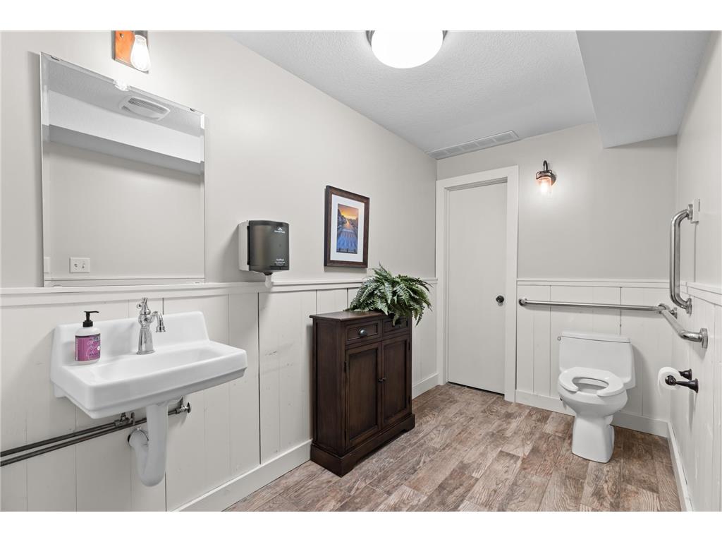 7590 Design Road Baxter MN 56425 7011774 image16