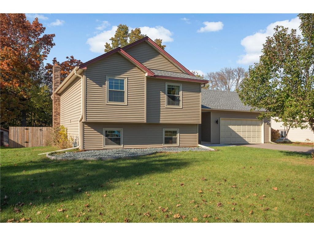 7590 Lakeside Road NE Fridley MN 55432 6810812 image1