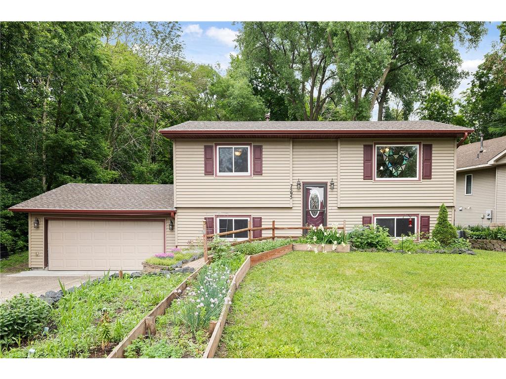 7595 N Shore Circle N Forest Lake MN 55025 - Forest 6379491 image1