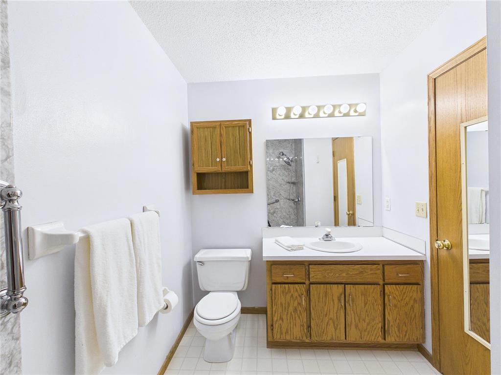 7598 13th Street N Oakdale MN 55128 7057276 image16