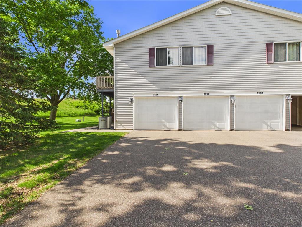 7598 13th Street N Oakdale MN 55128 7057276 image18