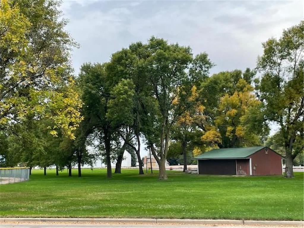 76 4th Avenue E Wood Lake MN 56297 6796730 image39