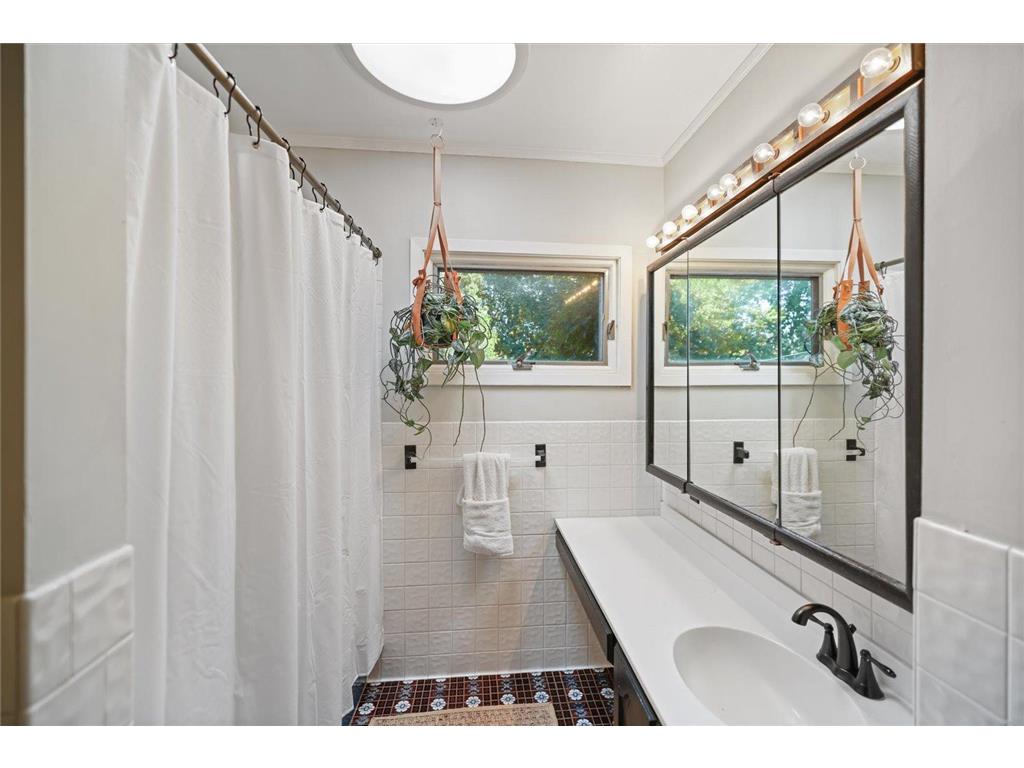 76 Prospect Boulevard Saint Paul MN 55107 7082002 image47