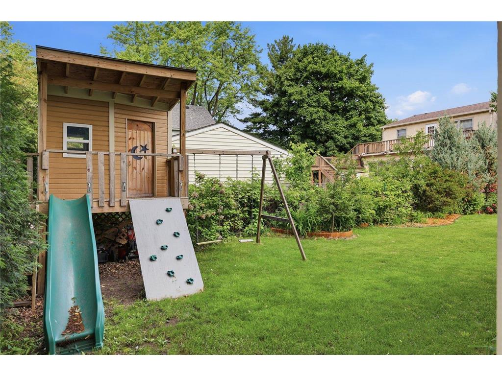 76 Prospect Boulevard Saint Paul MN 55107 7082002 image85
