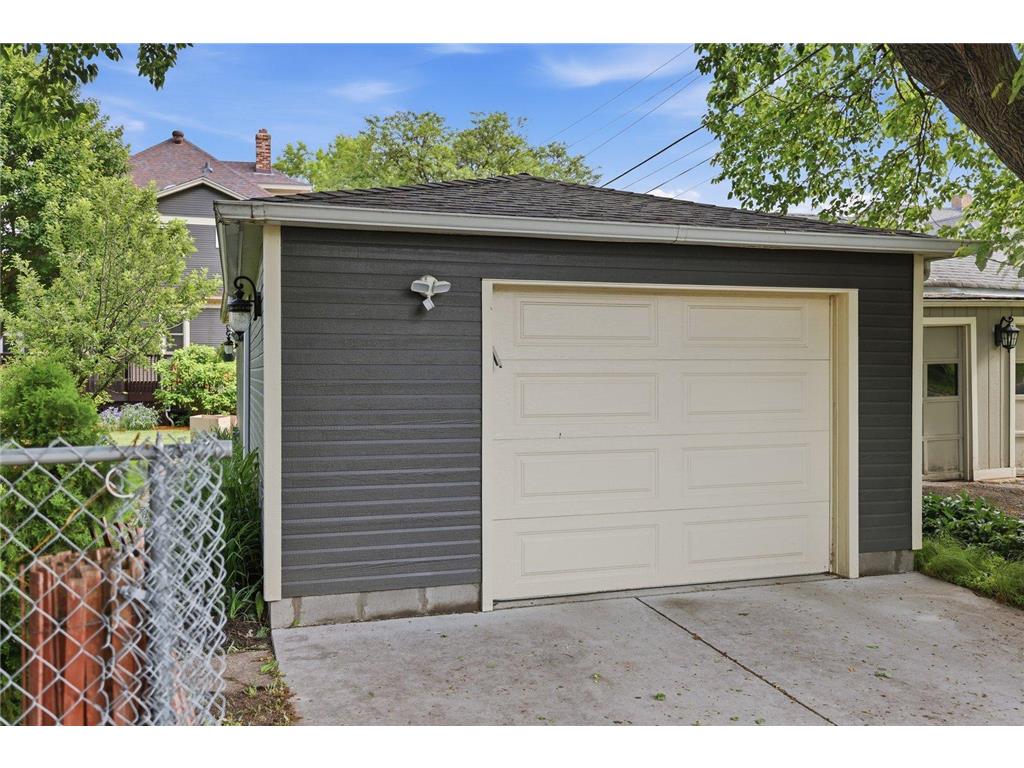 76 Prospect Boulevard Saint Paul MN 55107 7082002 image87