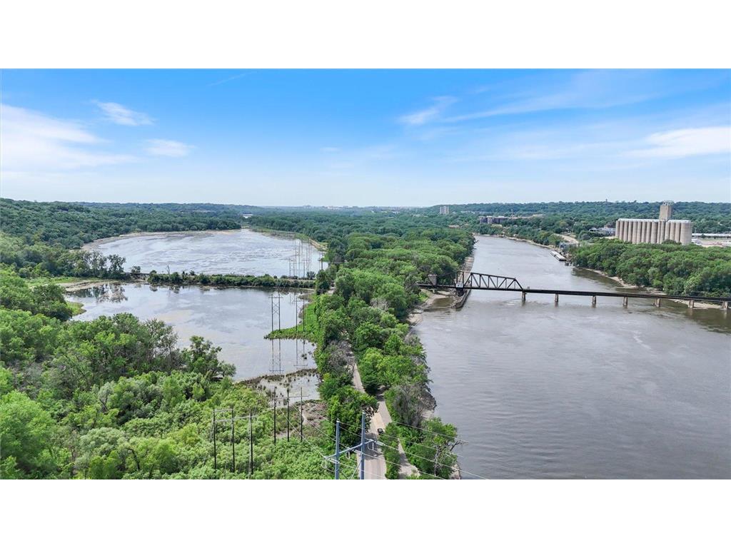 76 Prospect Boulevard Saint Paul MN 55107 7082002 image96