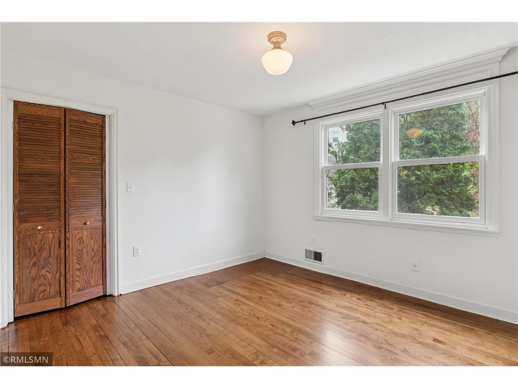 76 Western Avenue N Saint Paul MN 55102 6735729 image21