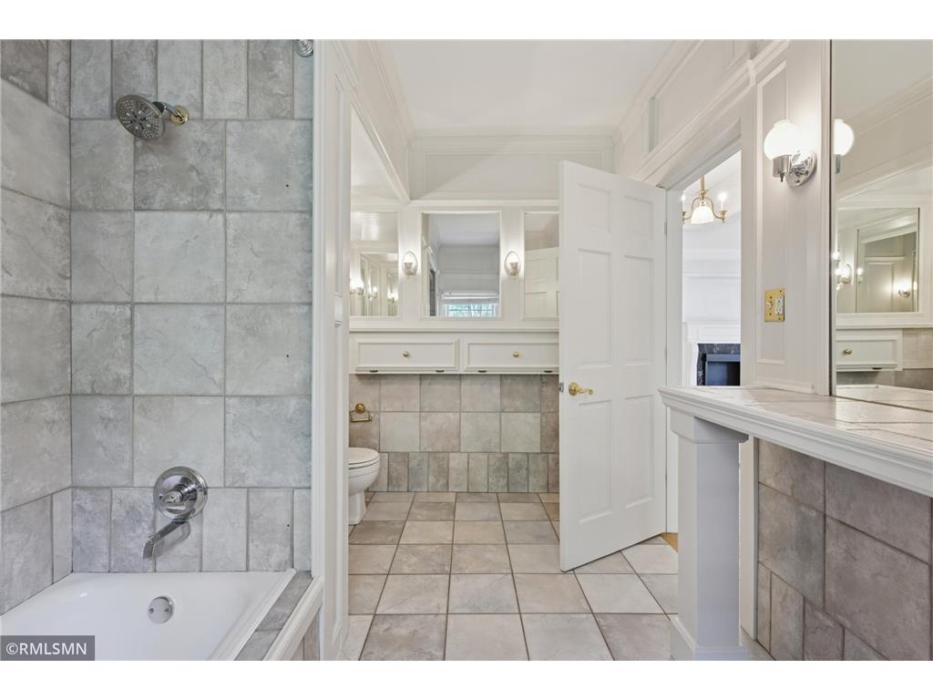 76 Western Avenue N Saint Paul MN 55102 6735729 image37