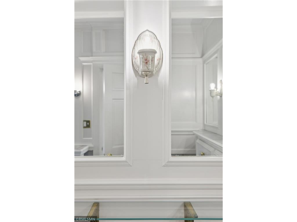 76 Western Avenue N Saint Paul MN 55102 6735729 image39