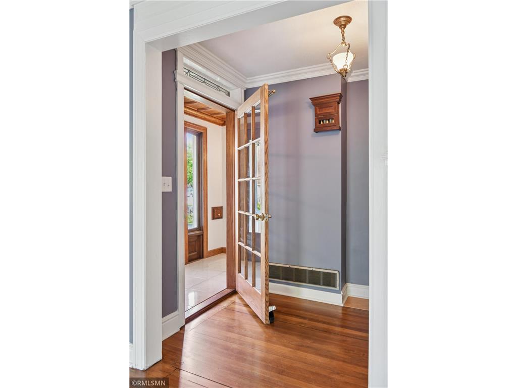 76 Western Avenue N Saint Paul MN 55102 6735729 image4