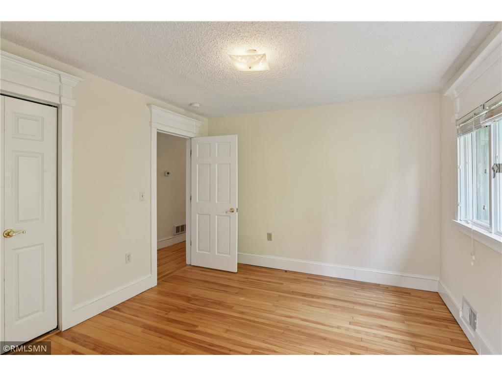 76 Western Avenue N Saint Paul MN 55102 6735729 image42