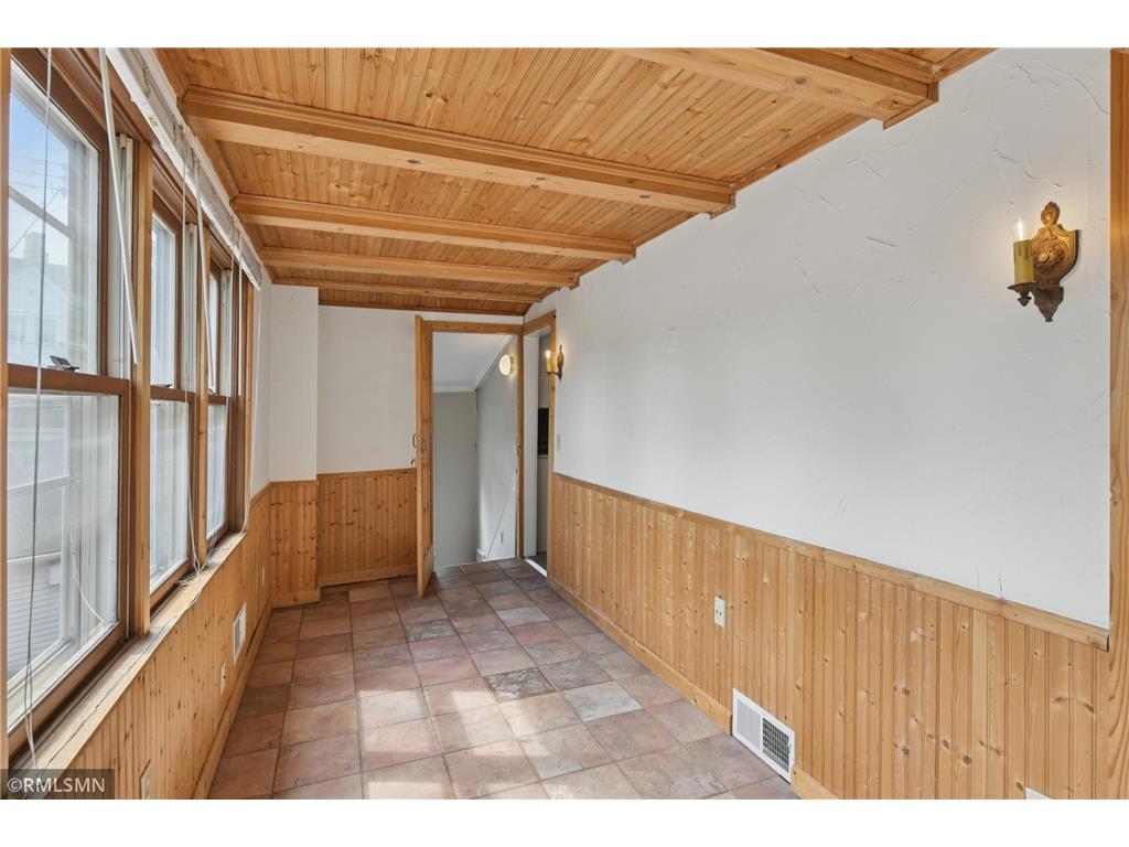 76 Western Avenue N Saint Paul MN 55102 6735729 image44