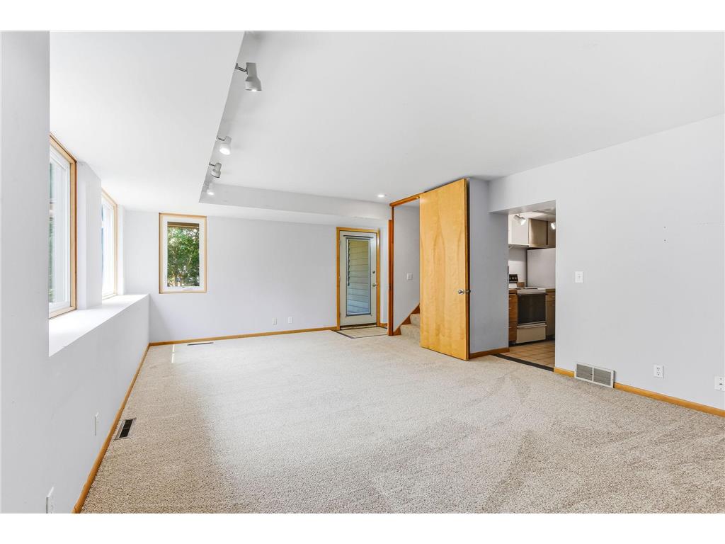 760 1st Avenue NW New Brighton MN 55112 7105660 image24