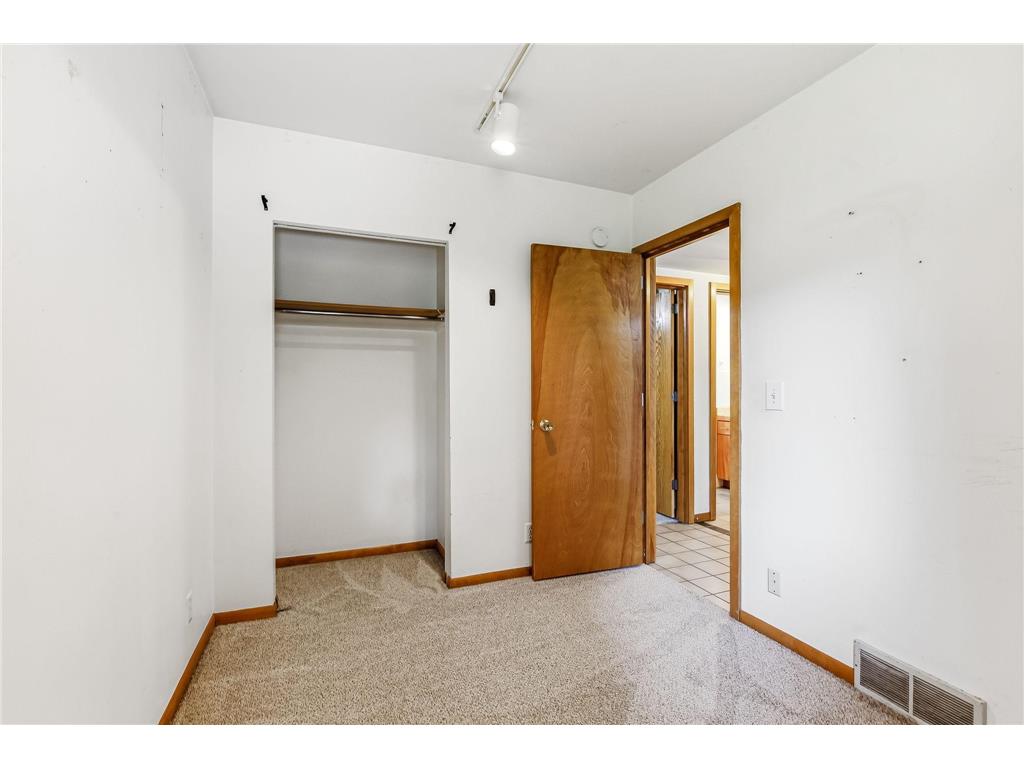 760 1st Avenue NW New Brighton MN 55112 7105660 image32