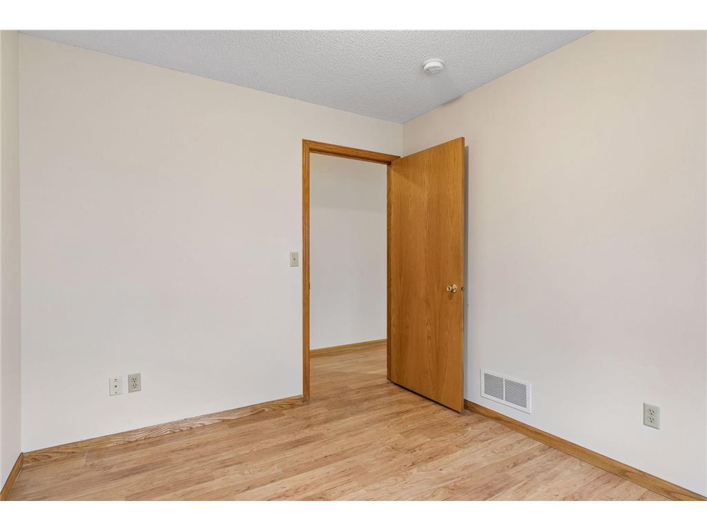 760 Garceau Lane Vadnais Heights MN 55127 7049071 image32