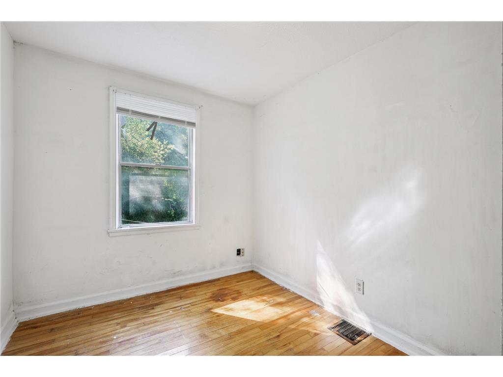 760 Minnehaha Avenue E Saint Paul MN 55106 7090251 image11