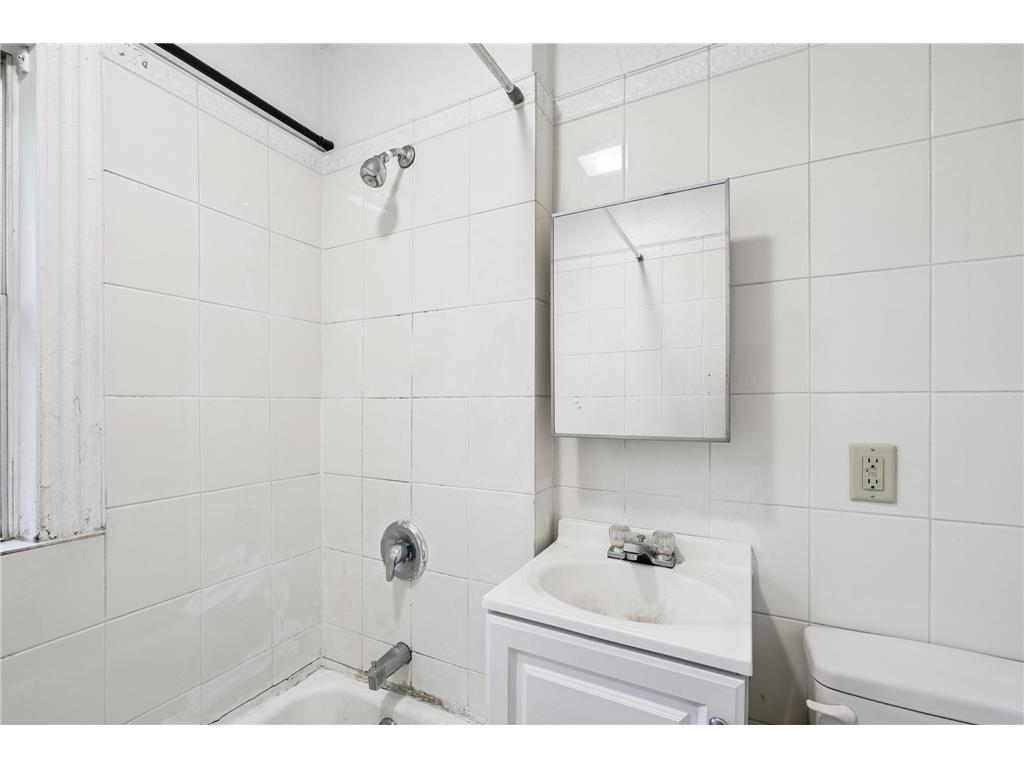760 Minnehaha Avenue E Saint Paul MN 55106 7090251 image17