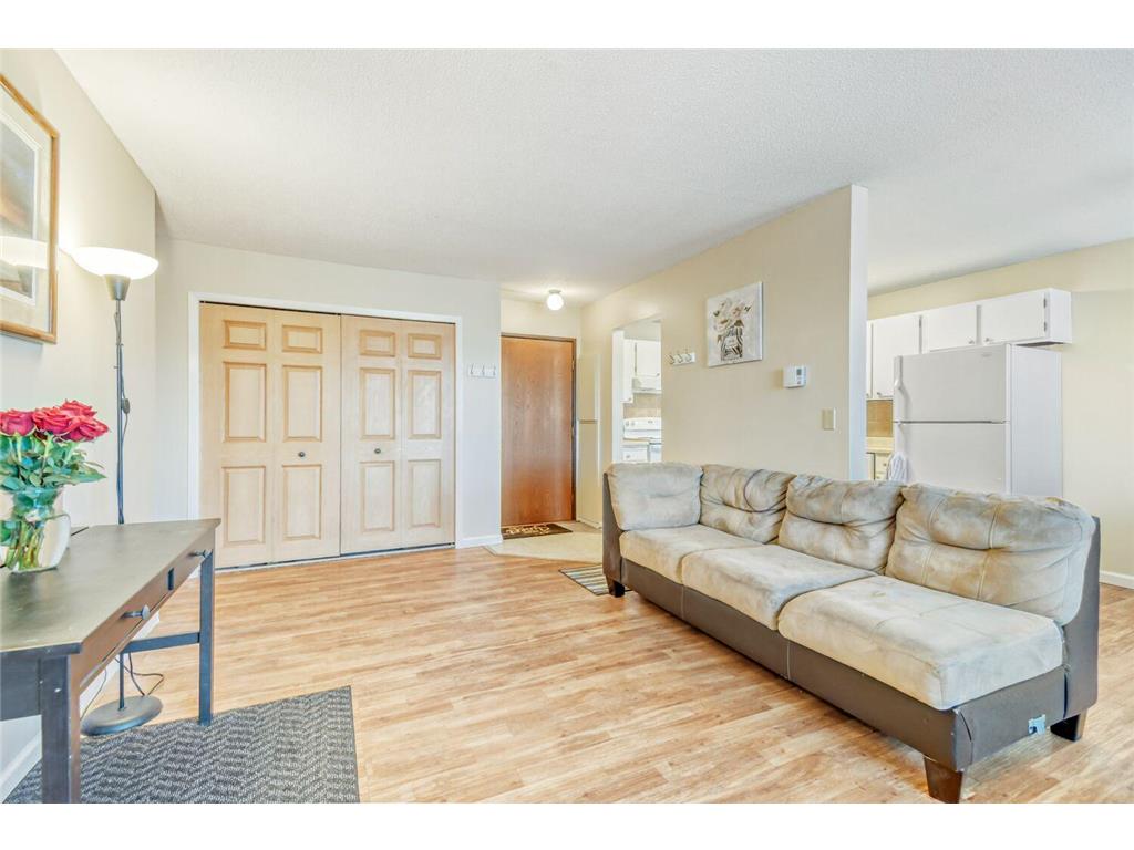 7600 157th Street W #103 Apple Valley MN 55124 7022489 image2