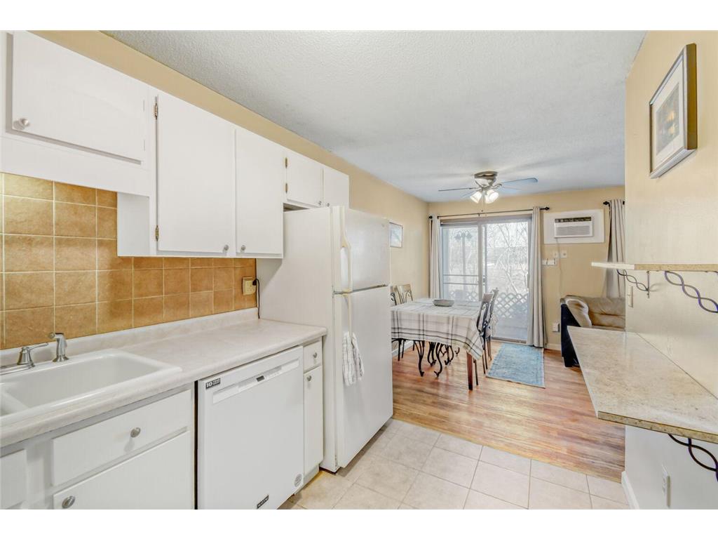 7600 157th Street W #103 Apple Valley MN 55124 7022489 image6