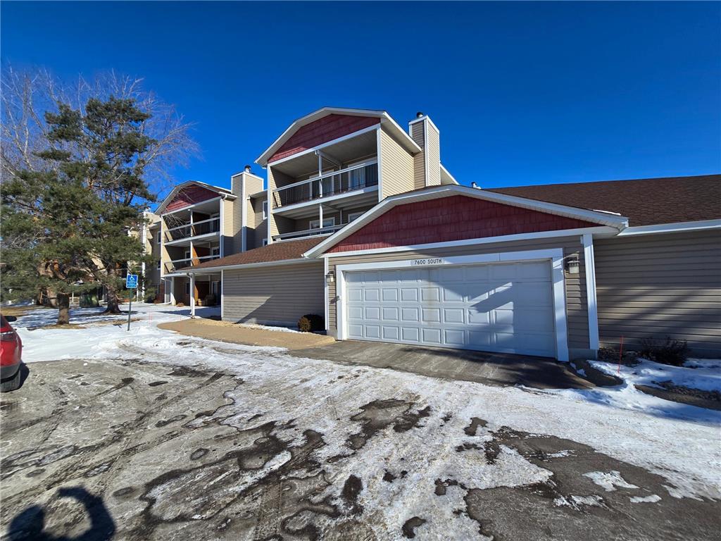 7600 157th Street W #205 Apple Valley MN 55124 7033777 image1