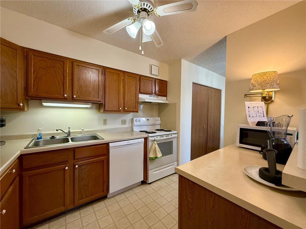7600 Golden Valley Road #305 Golden Valley MN 55427 7033568 image4