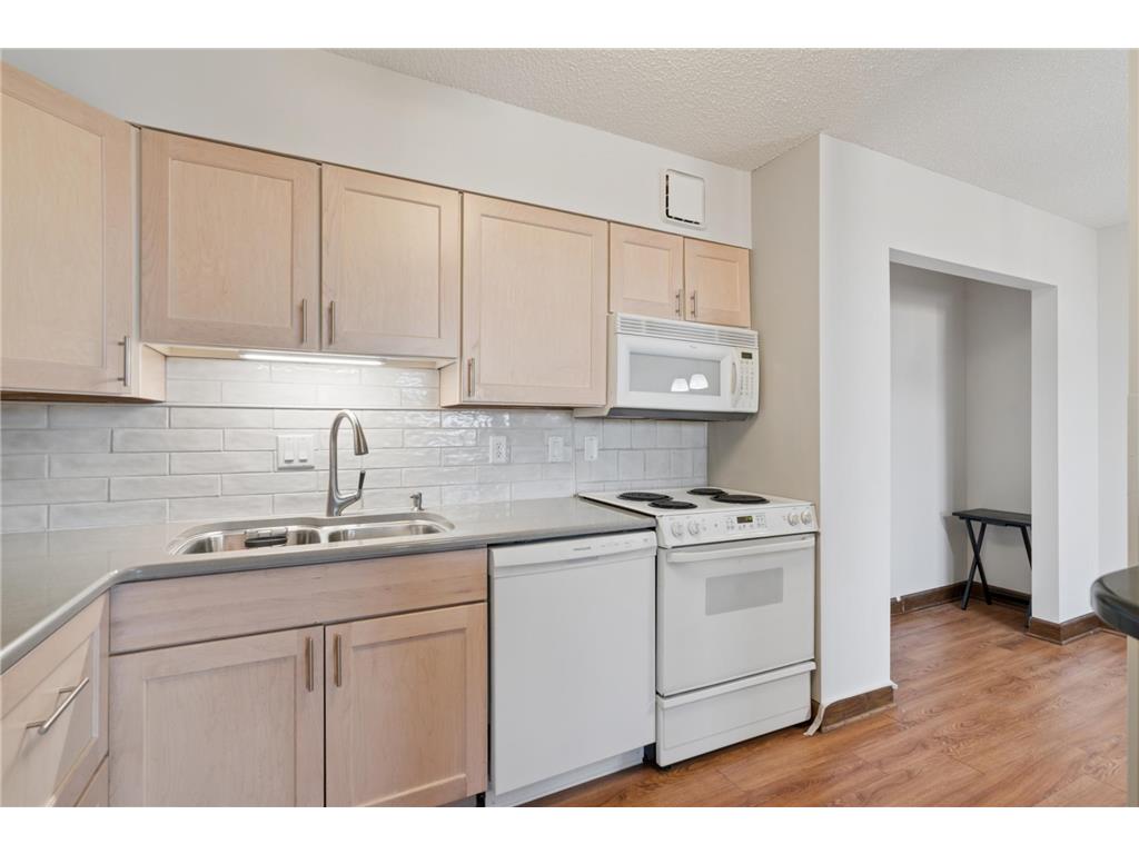 7600 Golden Valley Road #405 Golden Valley MN 55427 7019071 image6