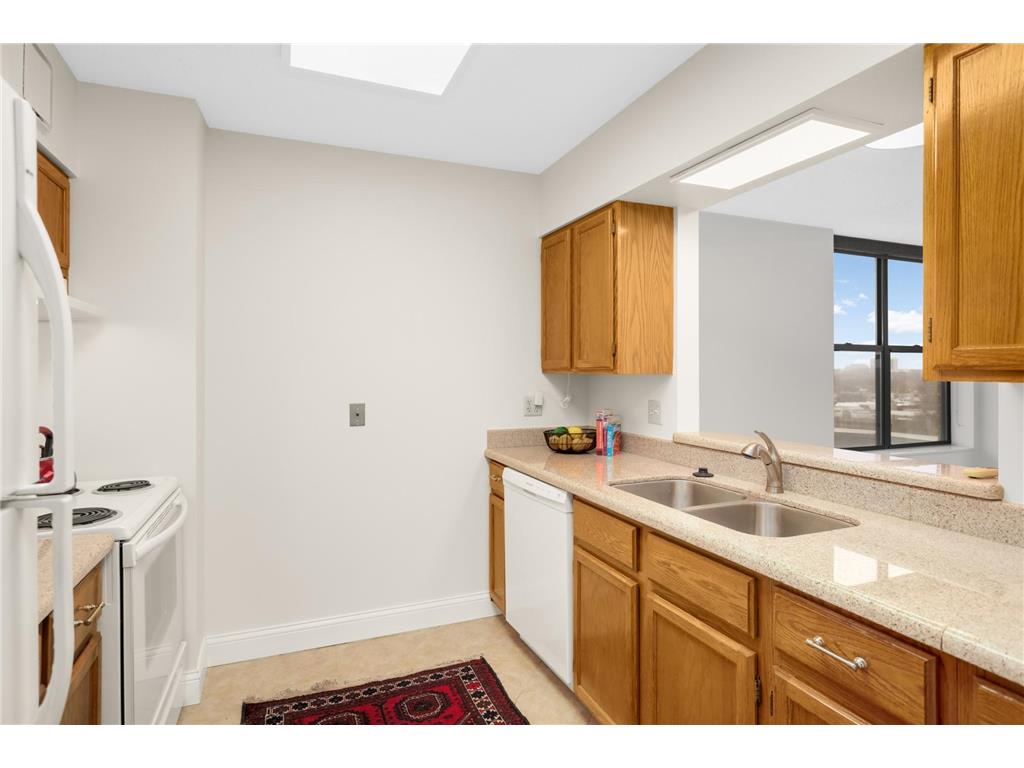 7600 Golden Valley Road #706 Golden Valley MN 55427 7024361 image3