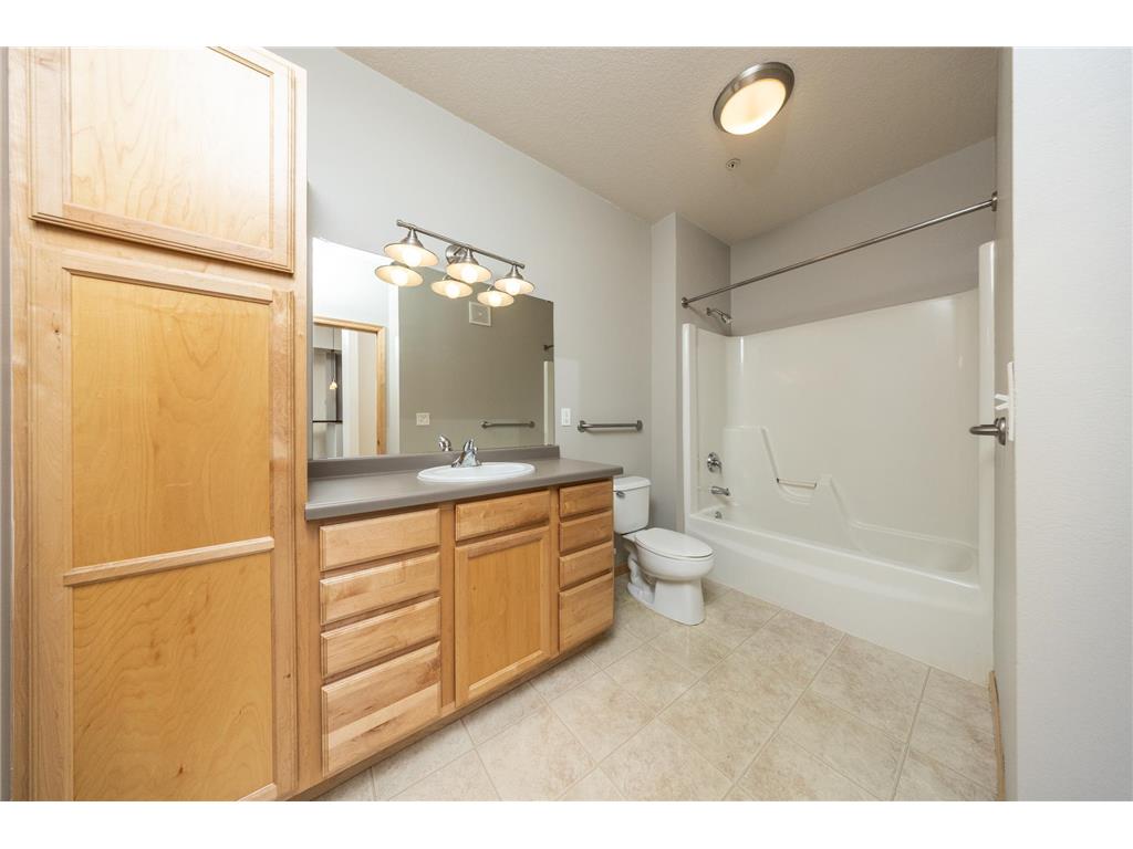 7600 Lyndale Avenue S #108 Richfield MN 55423 7012639 image10
