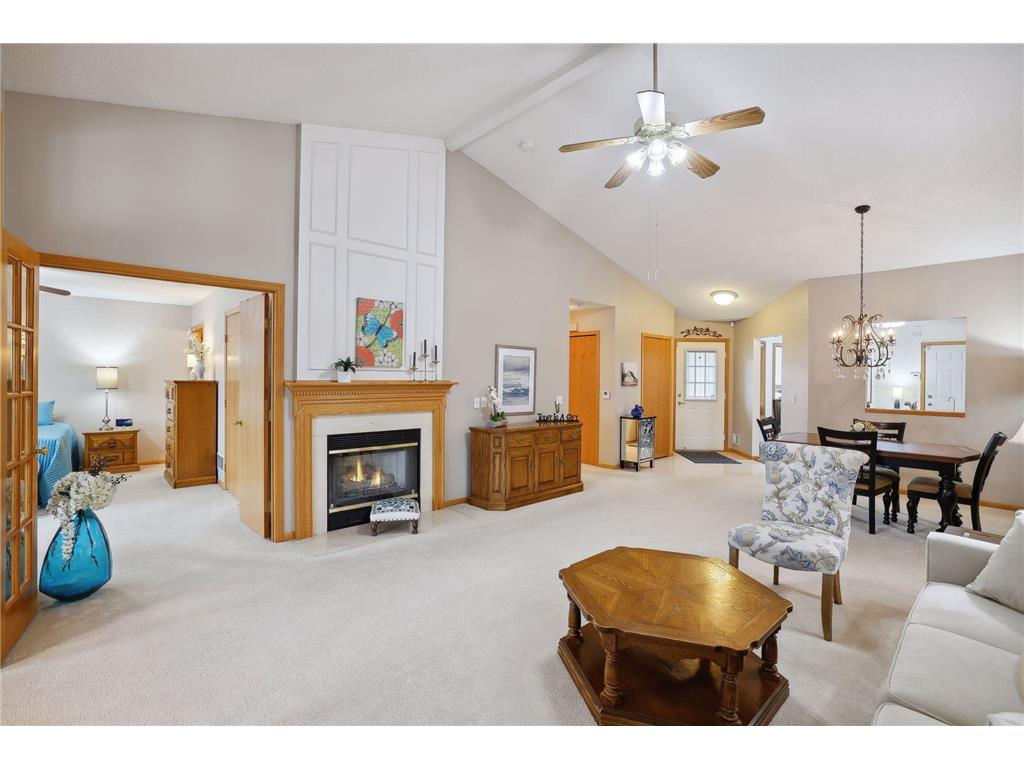 7600 Ojibway Park Bay Woodbury MN 55125 6479872 image1