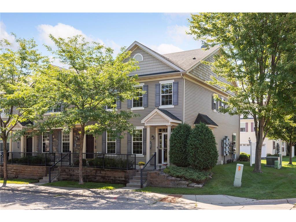 7601 12th Street N, Oakdale, MN 55128 MLS 6252322 Edina Realty