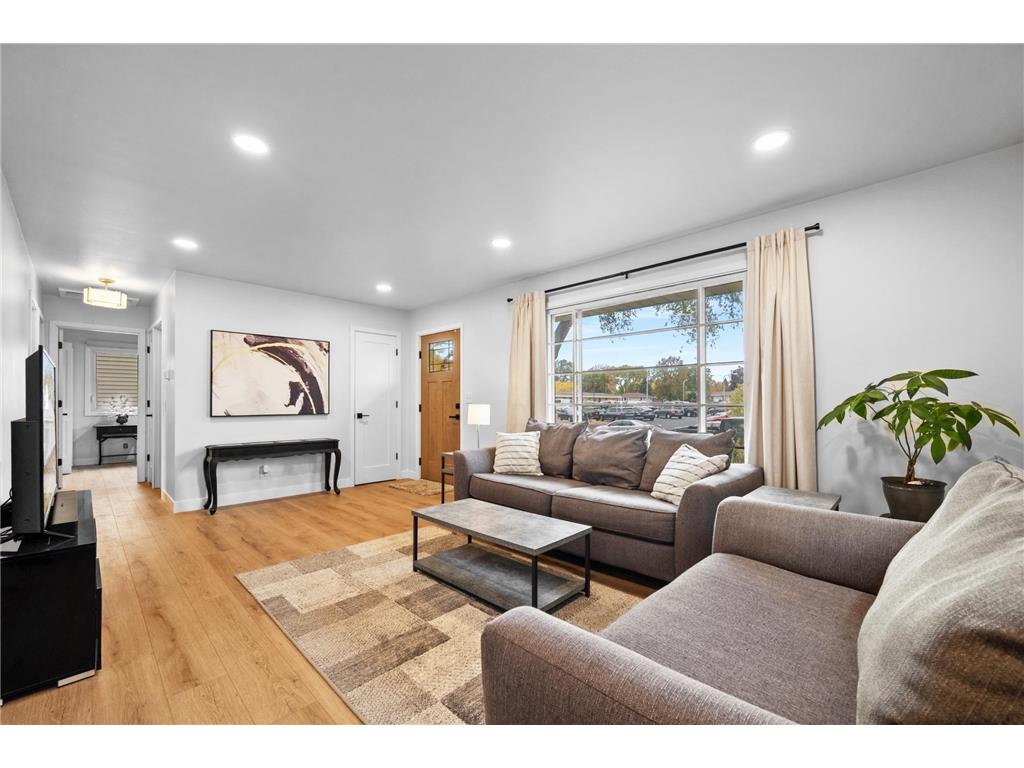 7601 Elliot Avenue S Richfield MN 55423 7012293 image1