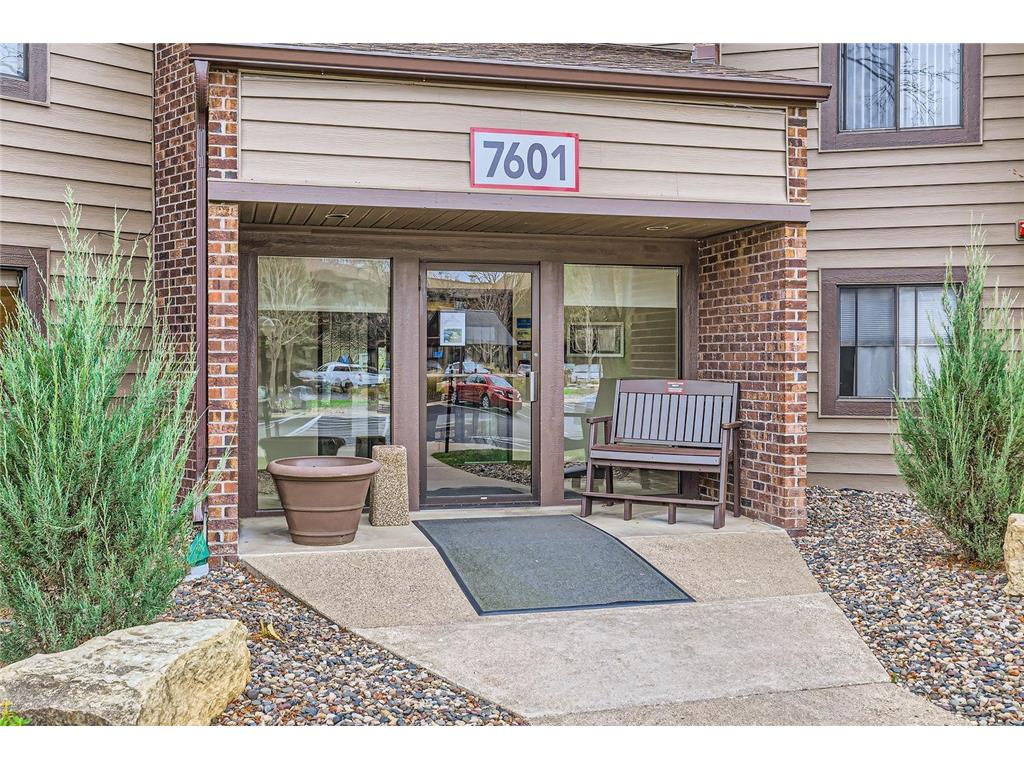 7601 W 101st Street #117 Bloomington MN 55438 6632748 image1