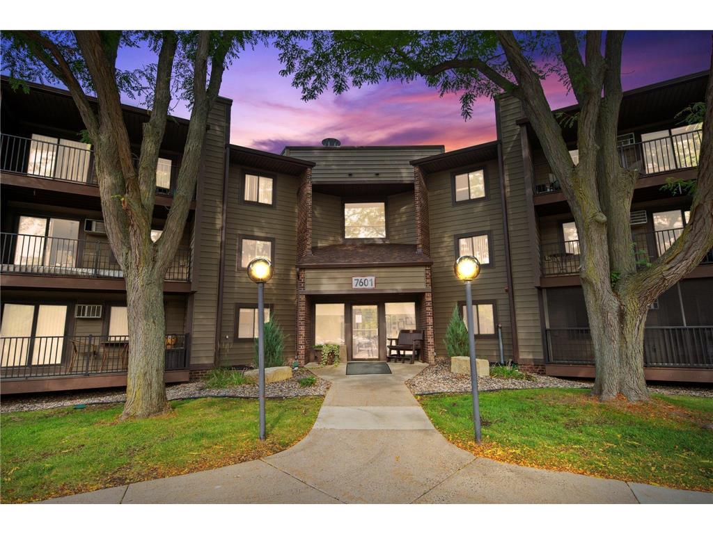 7601 W 101st Street #204 Bloomington MN 55438 6433693 image1