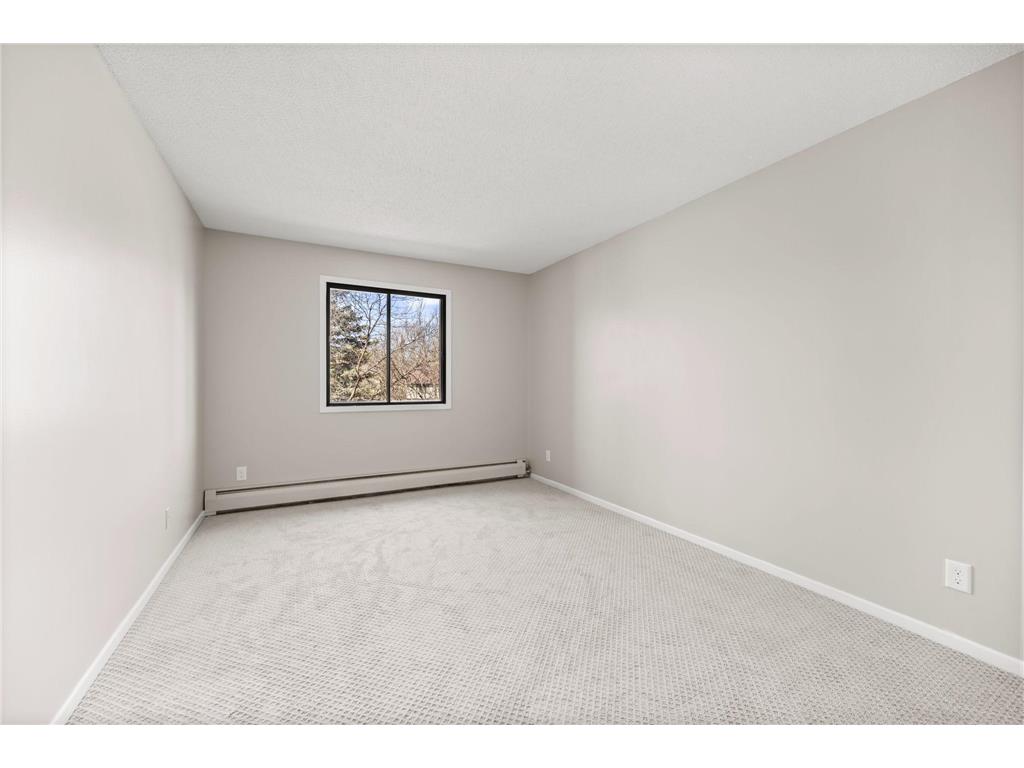 7601 W 101st Street #215 Bloomington MN 55438 7040960 image12